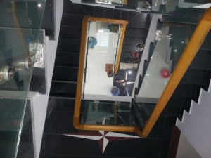 Đá ốp cầu thang